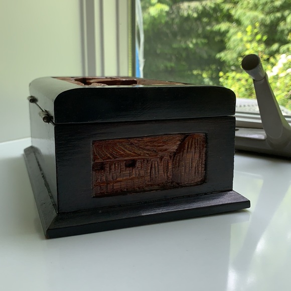 Vintage Hand-carved Wood Jewelry Box - Picture 10 of 13